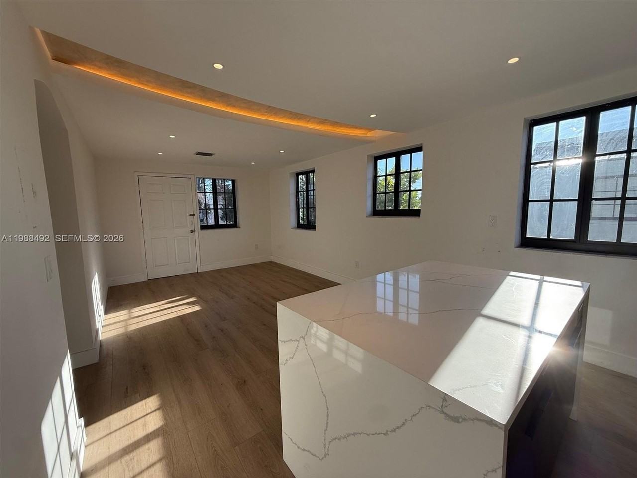 1716 Sw 11th St #4 - Photo 5 of 11