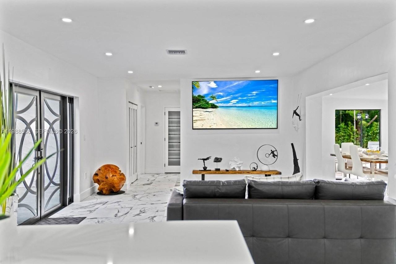 1730 Ne 137th Ter #0 - Photo 6 of 40