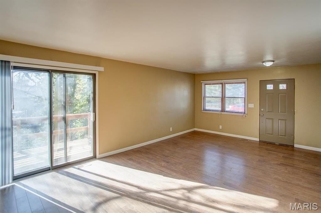 308 Bobbie Dr - Photo 3 of 14