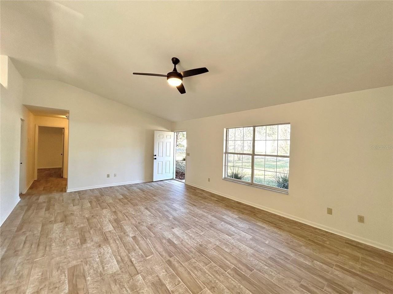 26613 Nw 3rd Ave - Photo 4 of 14