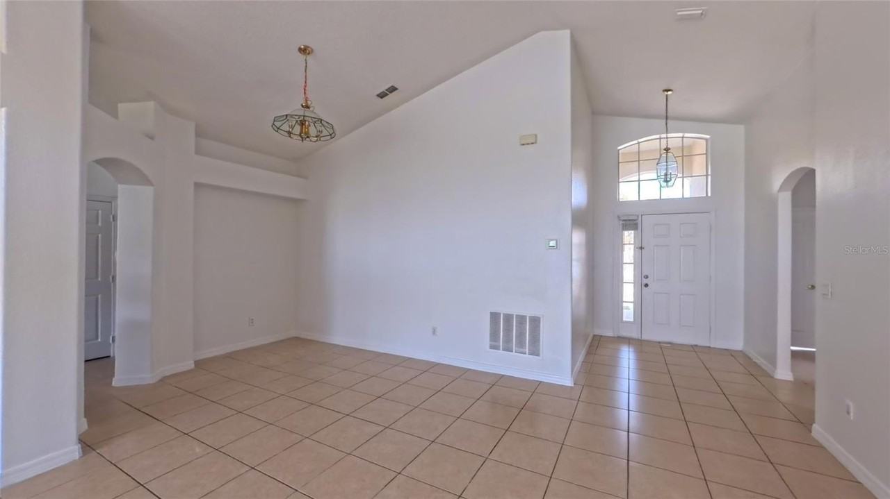 2731 Corybrooke Ln - Photo 7 of 8