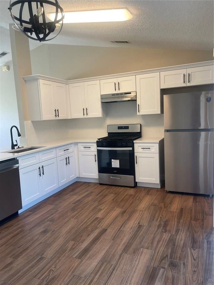 18 Starling Dr - Photo 4 of 15