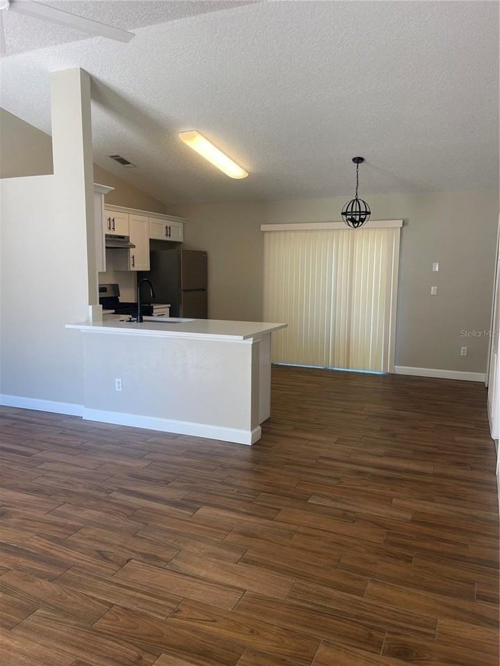 18 Starling Dr - Photo 5 of 15