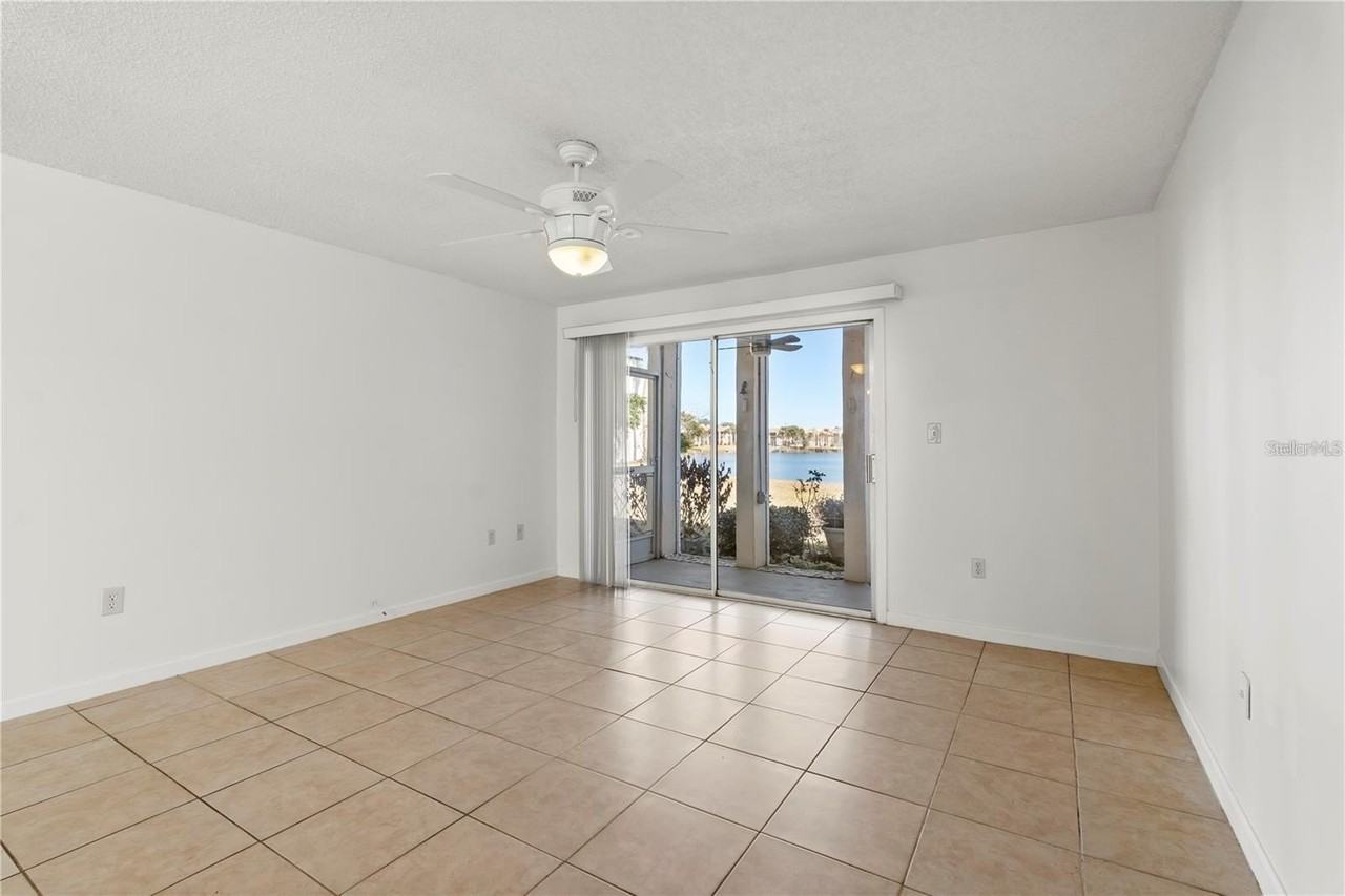 530 Orange Dr #11 - Photo 4 of 22