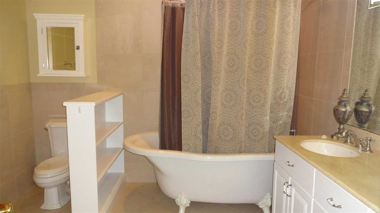 1144 Delaney Ave #1144 - Photo 5 of 50