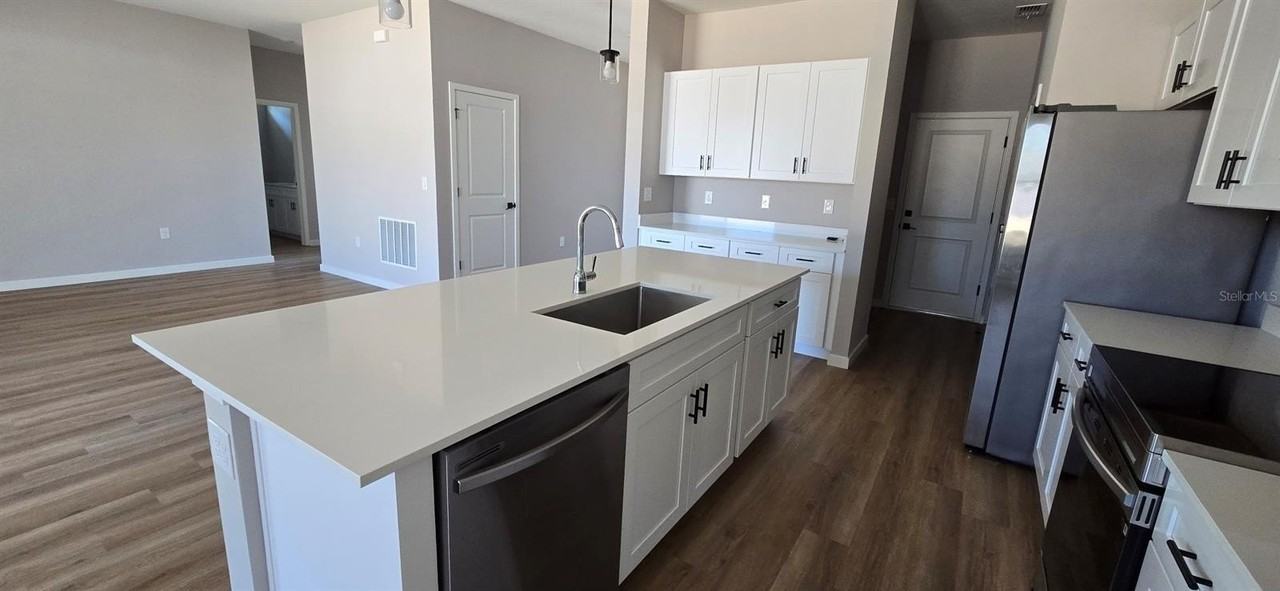 9975 Sw 39th Ter - Photo 4 of 13