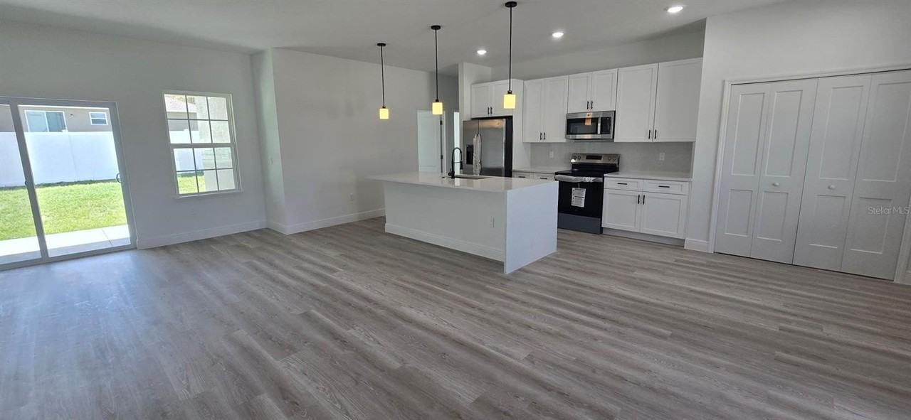 4464 Sw 132nd St - Photo 4 of 17