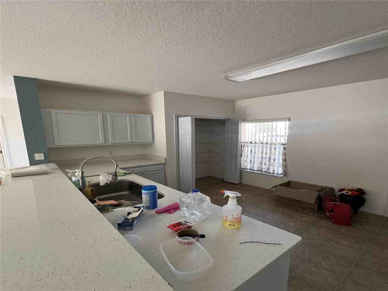 735 Colville Pl - Photo 4 of 9