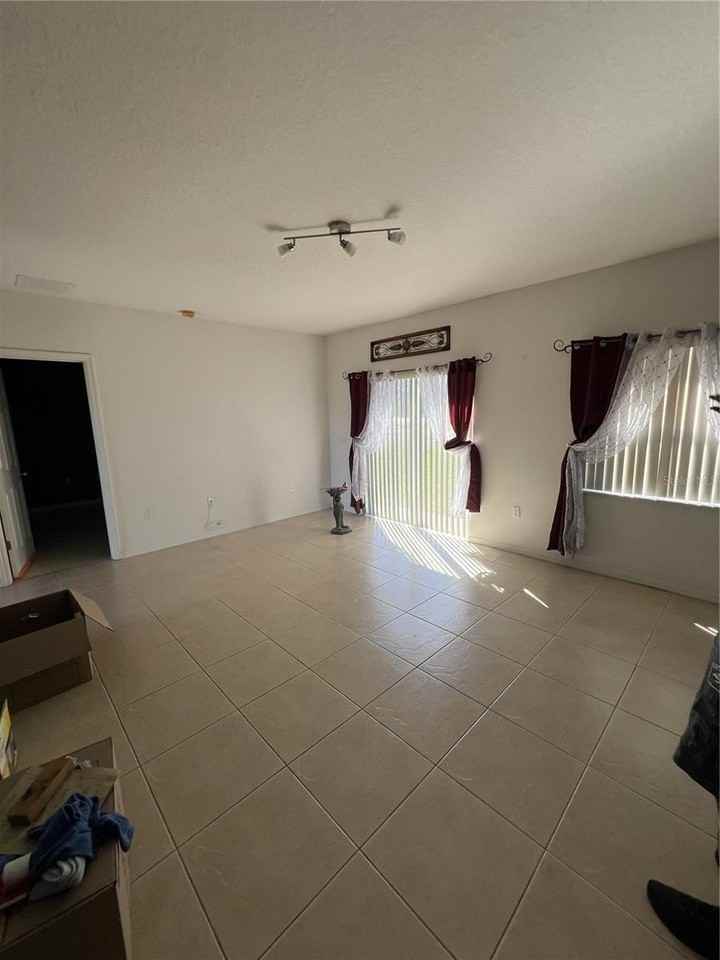 735 Colville Pl - Photo 5 of 9
