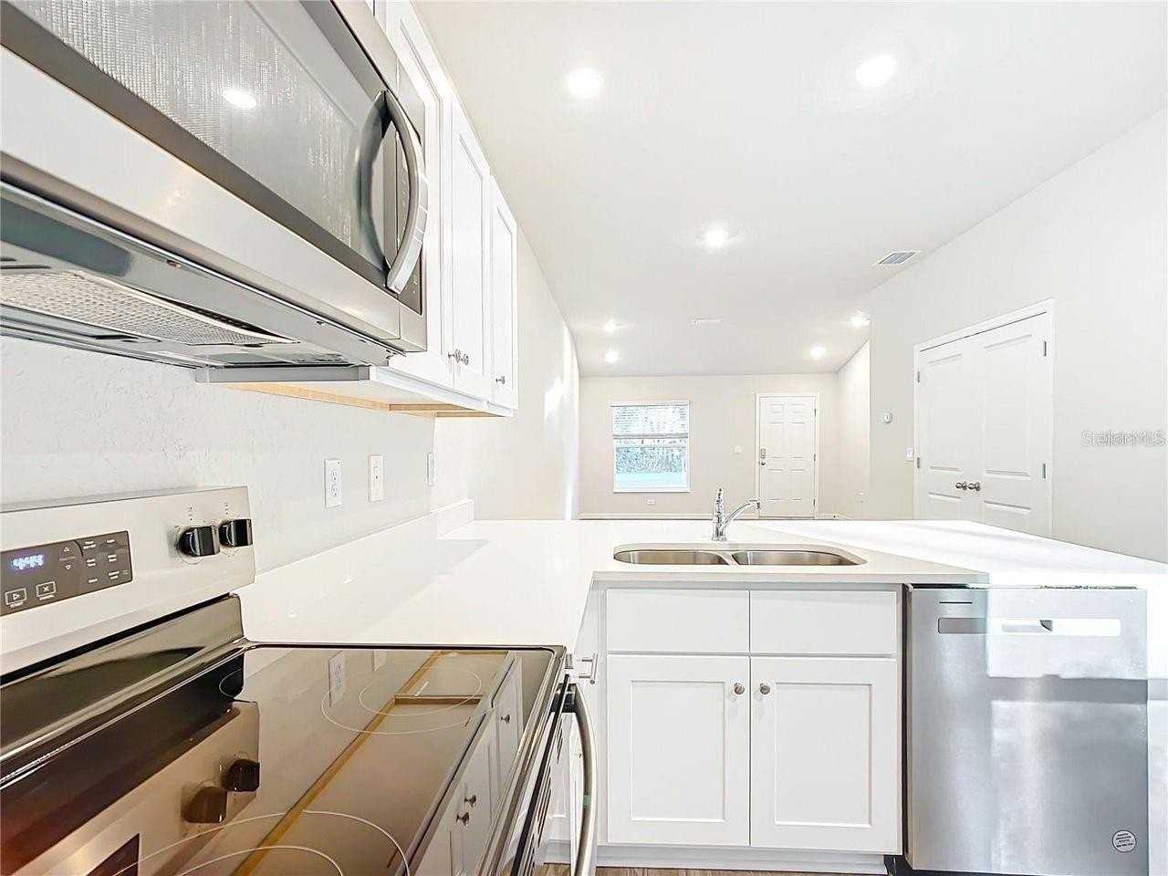 3090 E Odier St - Photo 4 of 14