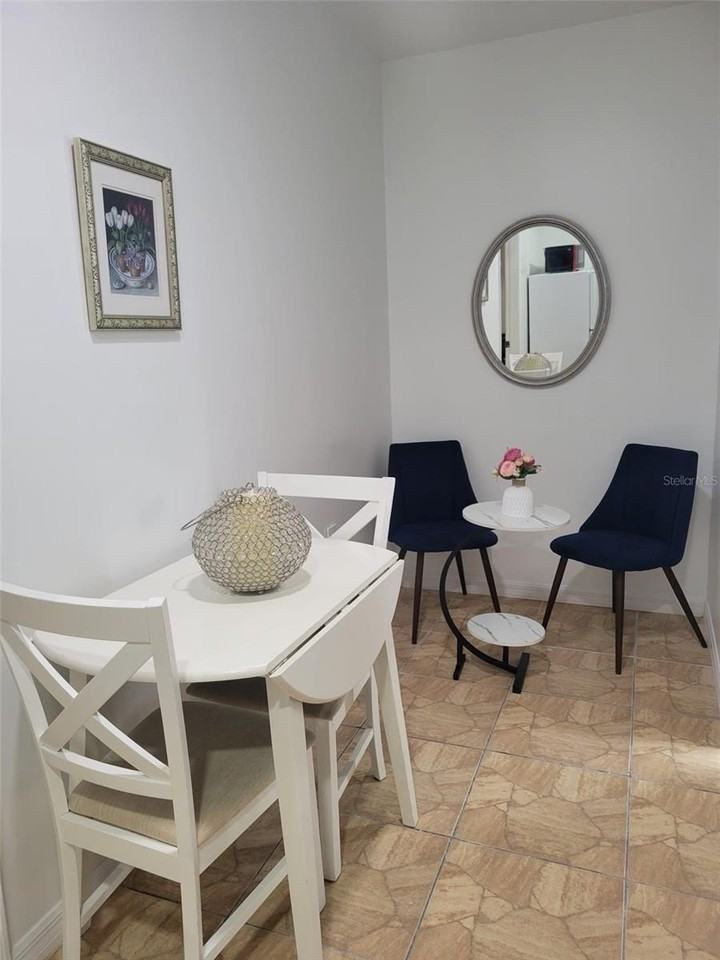 531 Lakeview Ct - Photo 6 of 12