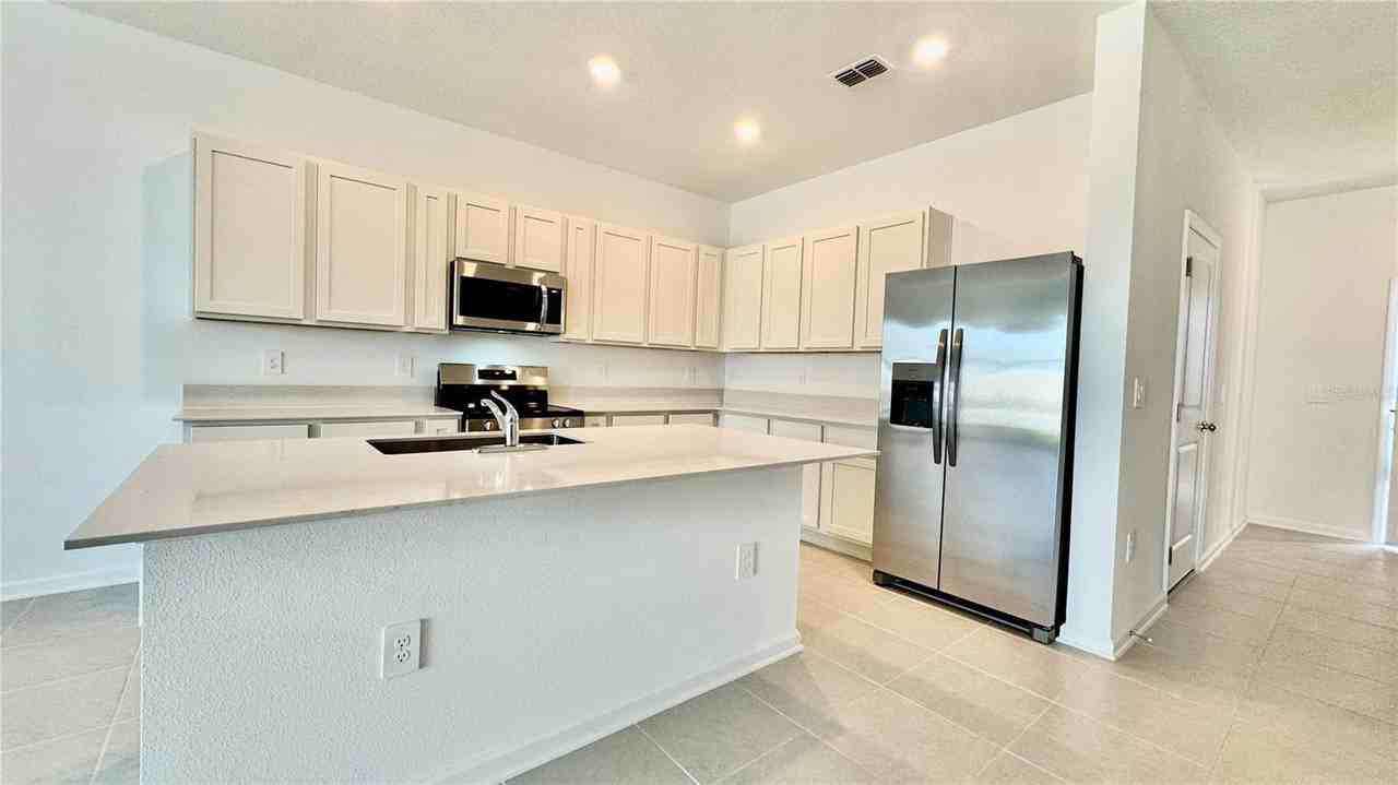 319 Sol Vista Dr - Photo 4 of 22