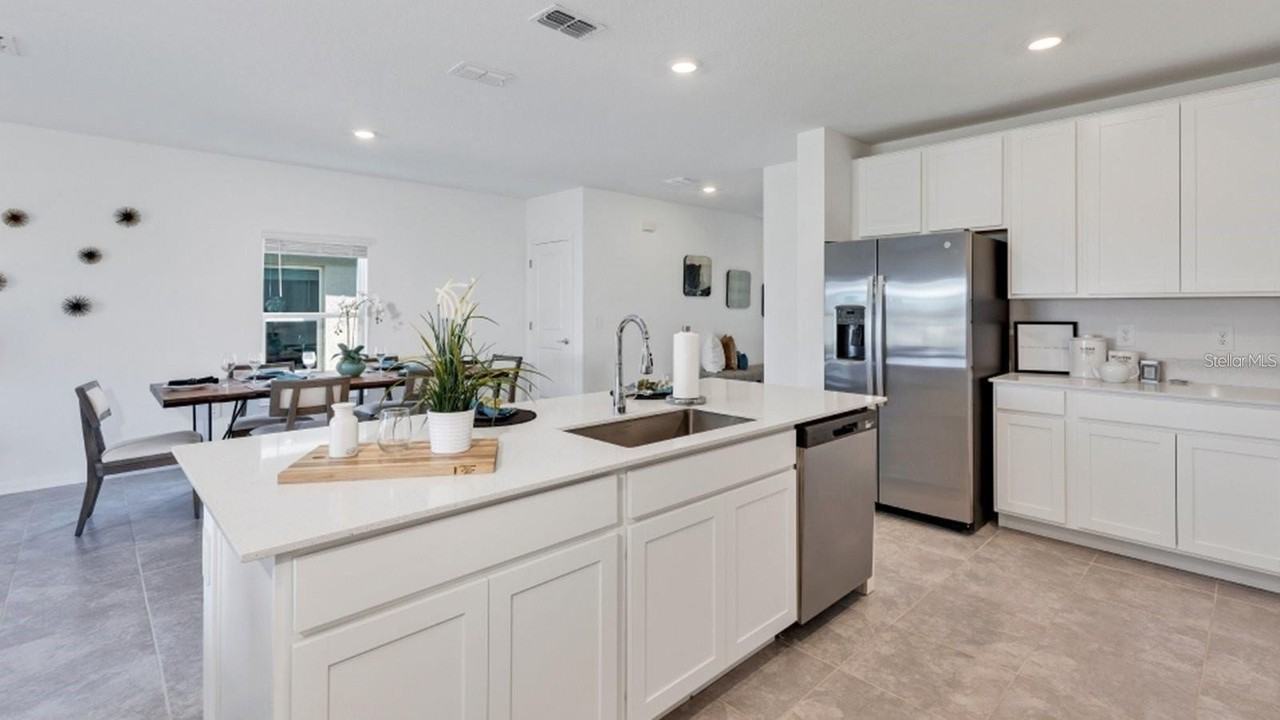 149 Adventure Ave - Photo 4 of 20