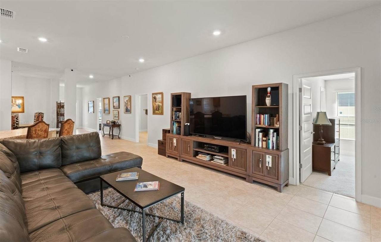 636 Tanaro Ln - Photo 5 of 22