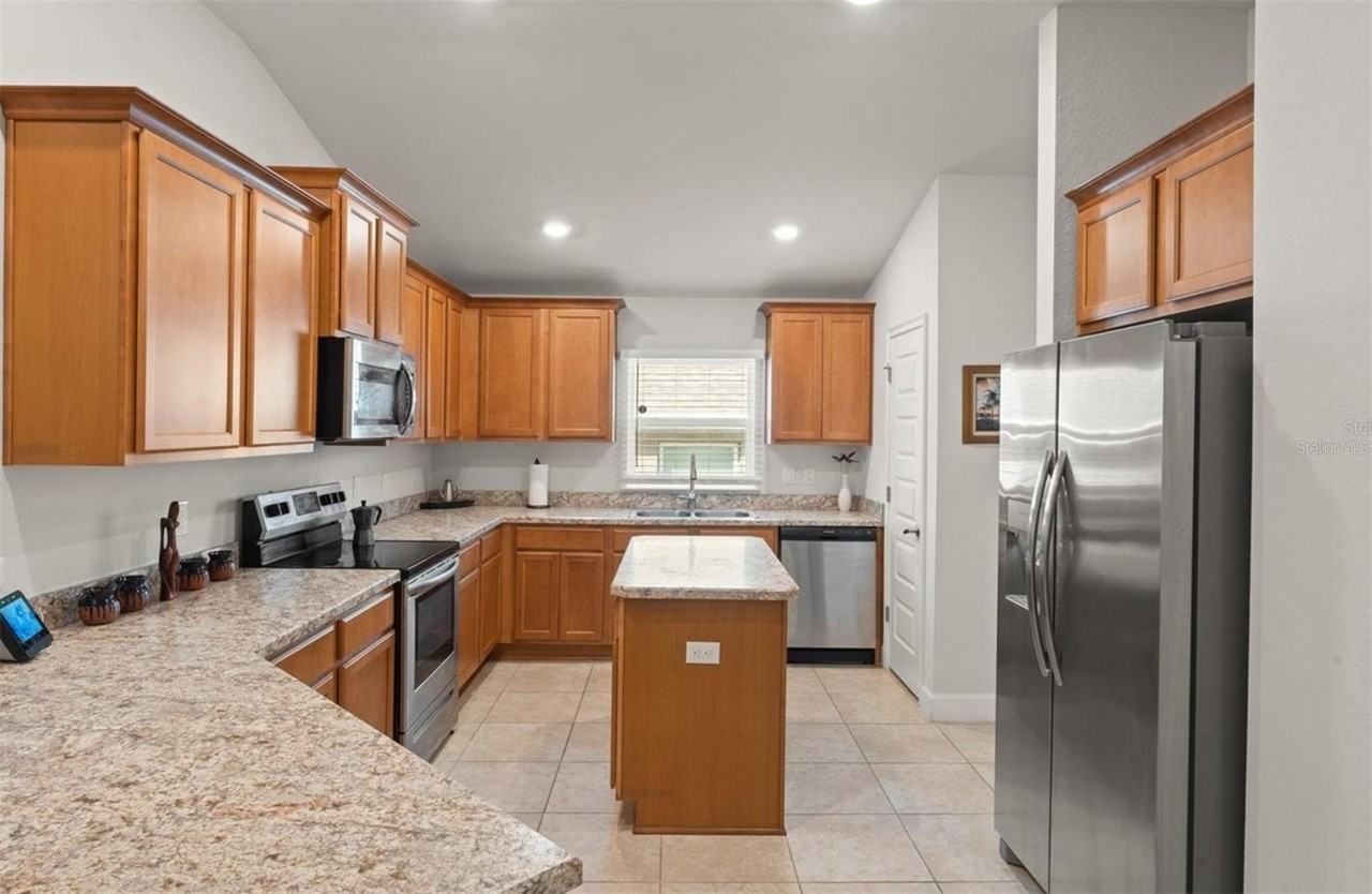 636 Tanaro Ln - Photo 6 of 22