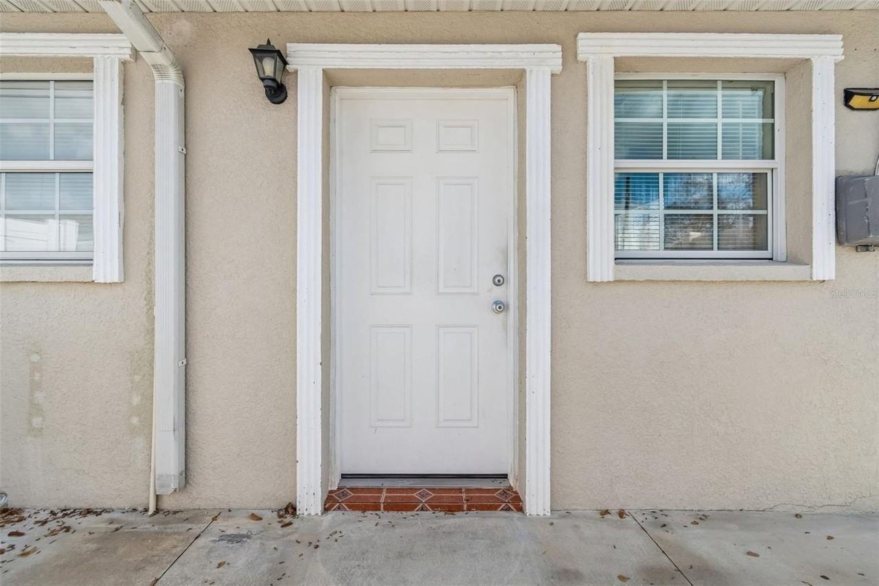 1705 W Norfolk St - Photo 3 of 23