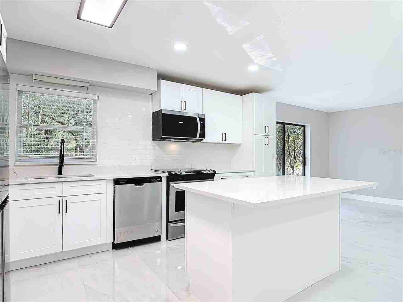 31440 Prestwick Ave - Photo 7 of 22