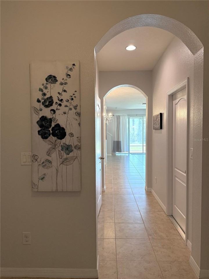 10415 Butterfly Wing Ct - Photo 3 of 28