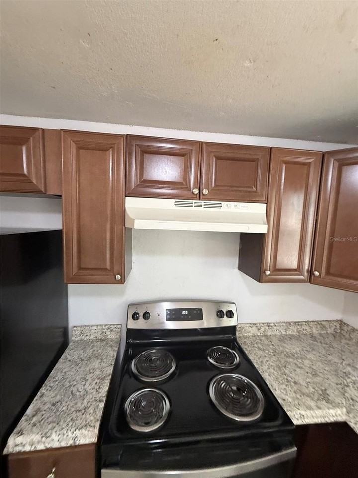 8105 N Klondyke St - Photo 7 of 22