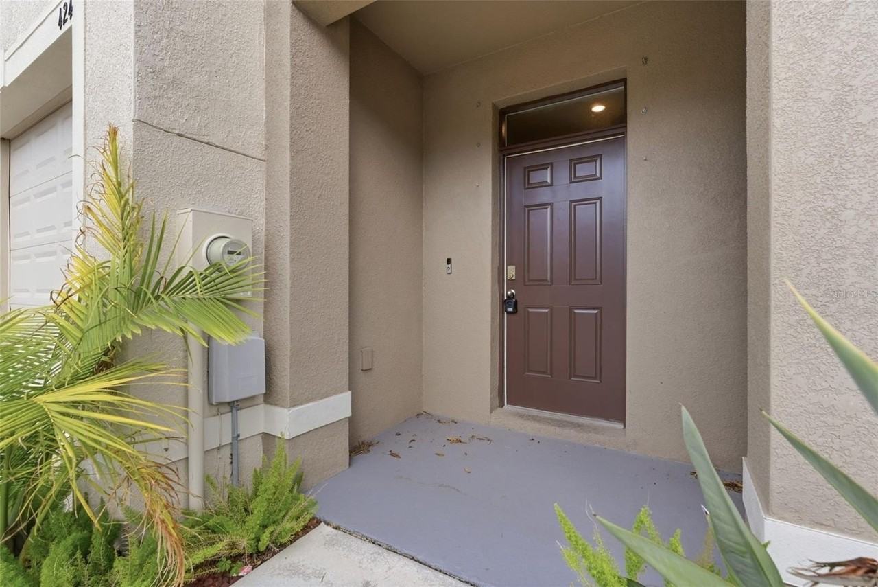 424 Newmont Cir - Photo 5 of 47