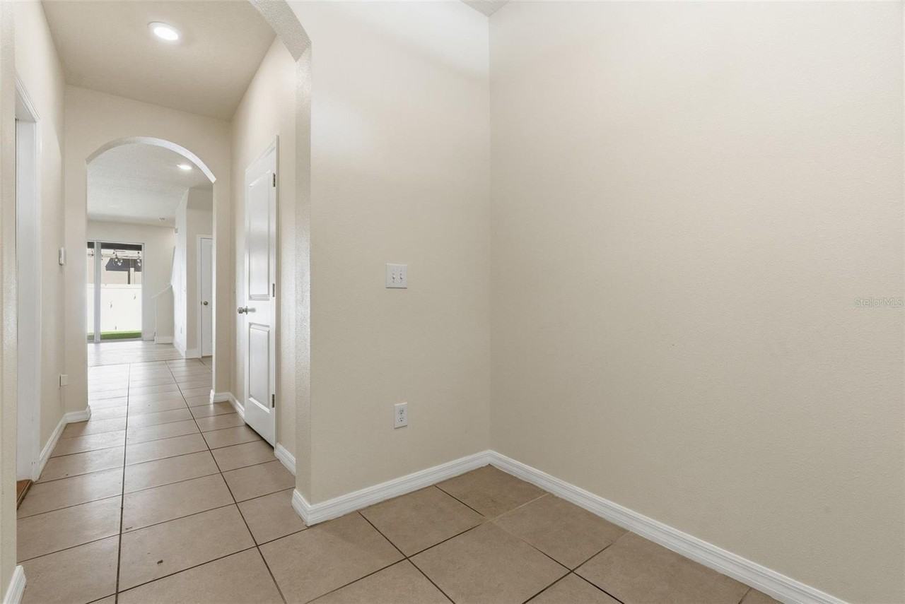 424 Newmont Cir - Photo 7 of 47