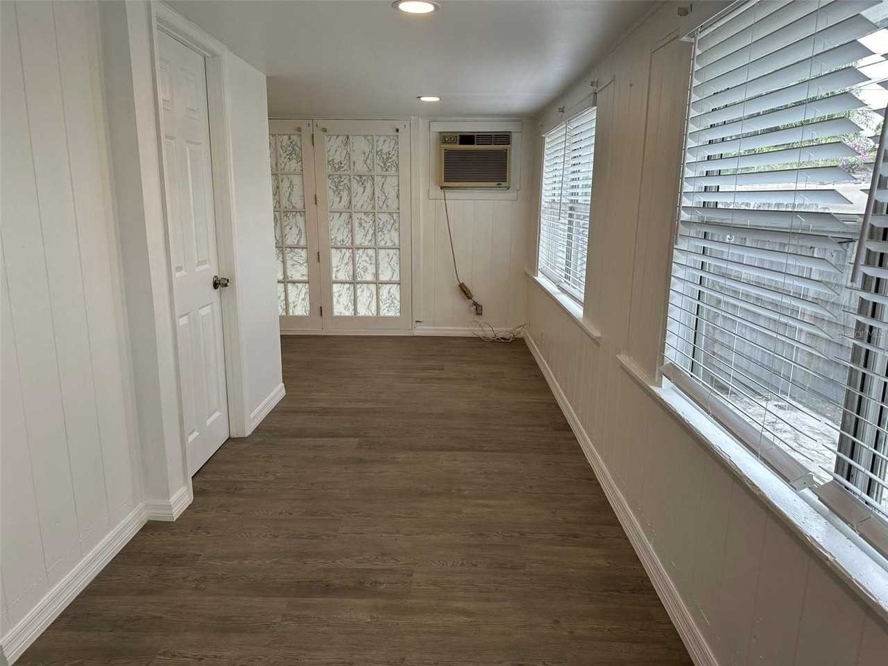 6360 30th St N - Photo 4 of 12