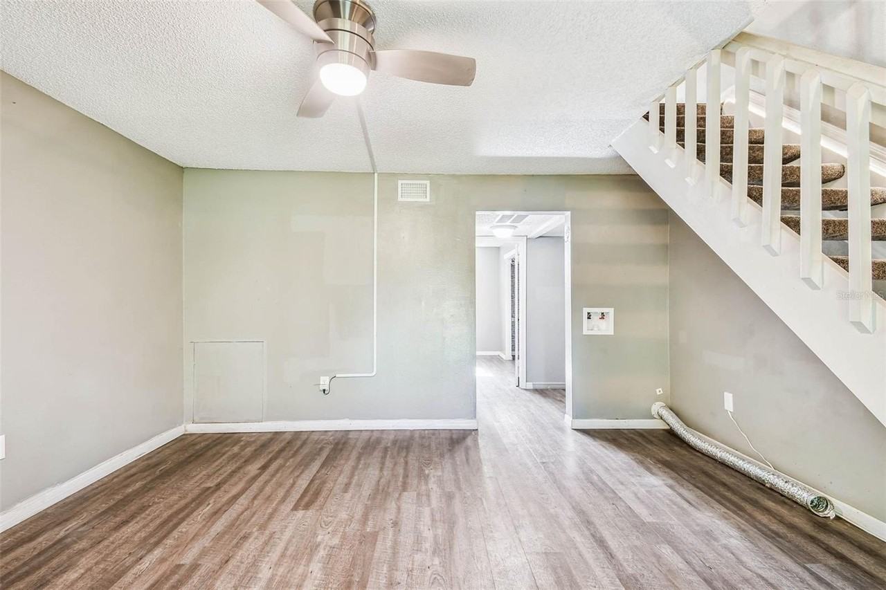 103 Brigadoon Dr - Photo 4 of 25