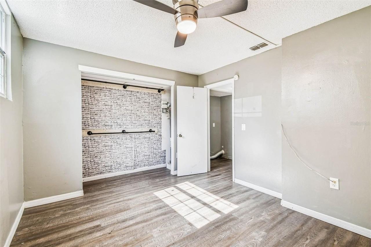 103 Brigadoon Dr - Photo 5 of 25