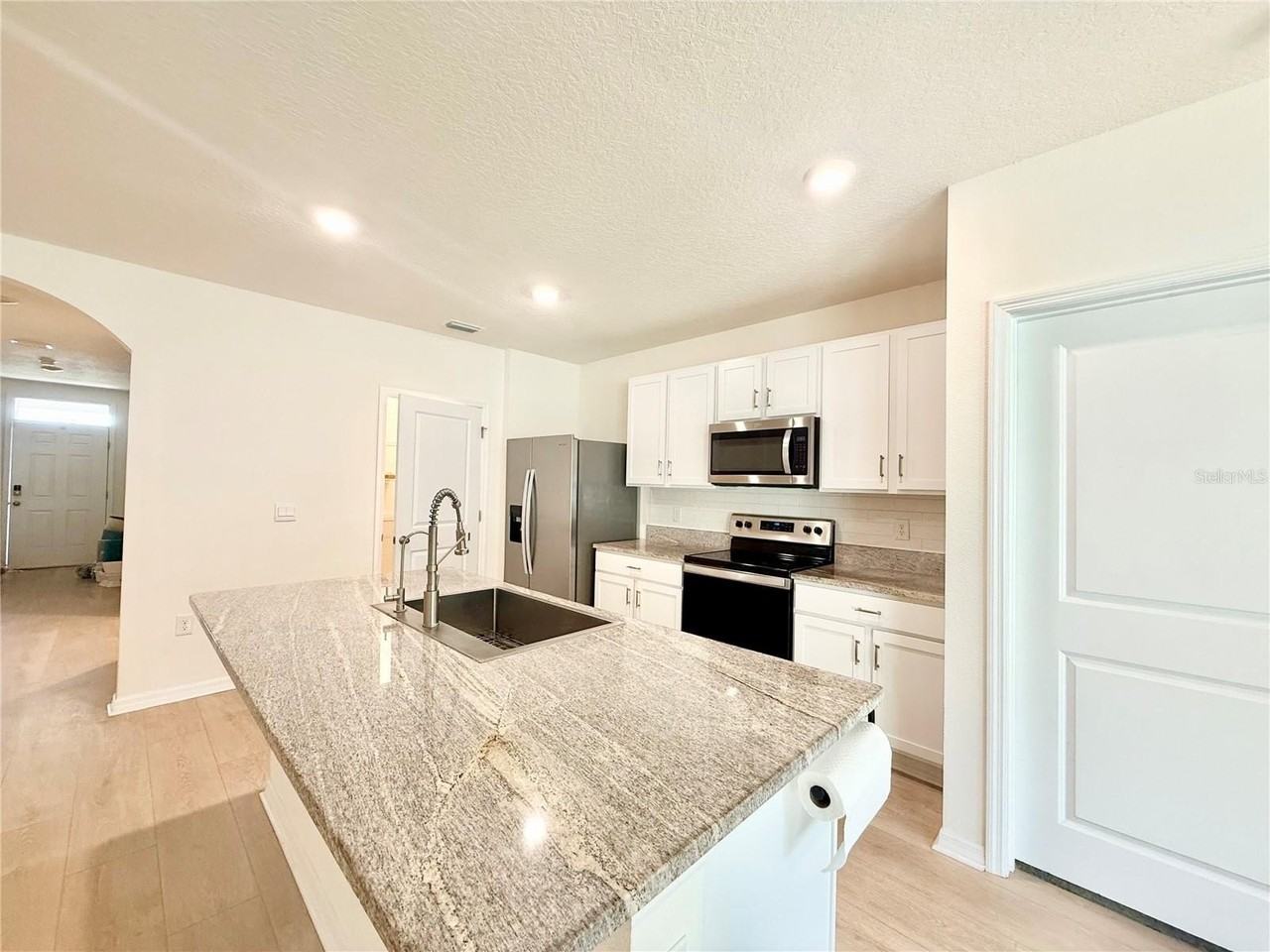 15541 Black Pepper Ln - Photo 4 of 26