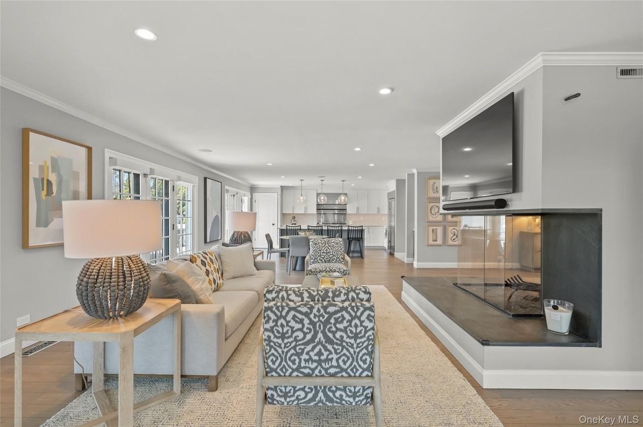 245 Oneck Ln - Photo 6 of 42