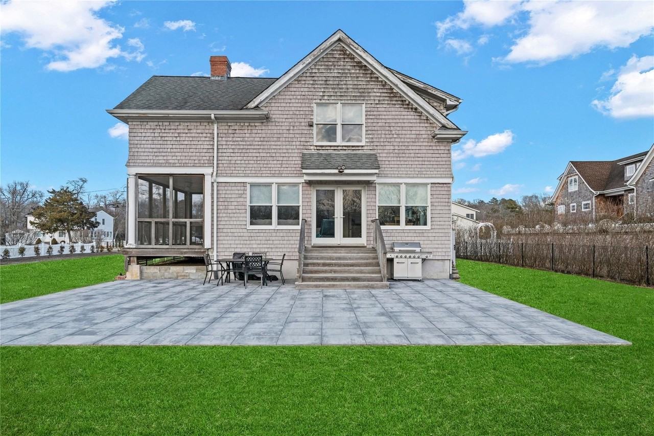 8 Hyler Dr - Photo 7 of 15