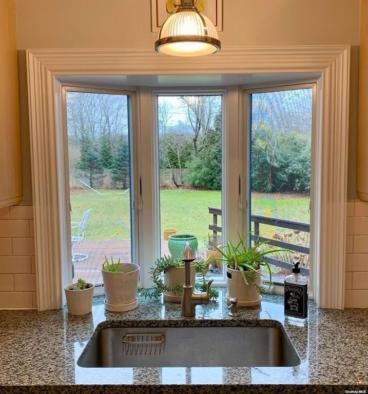 6 Lynn Ct - Photo 6 of 24