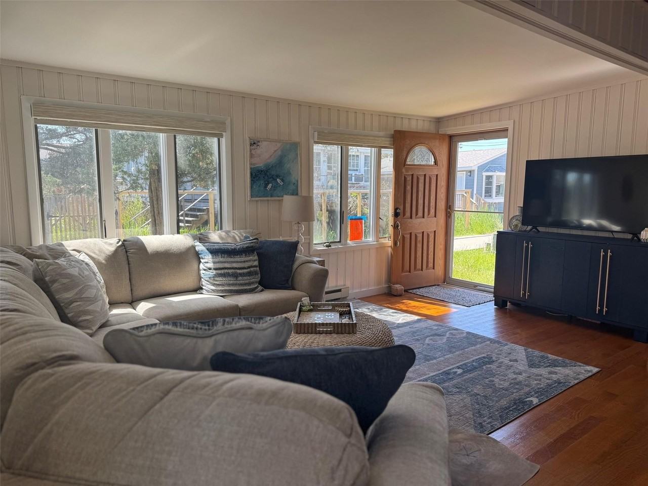 917 Evergreen Walk - Photo 3 of 15