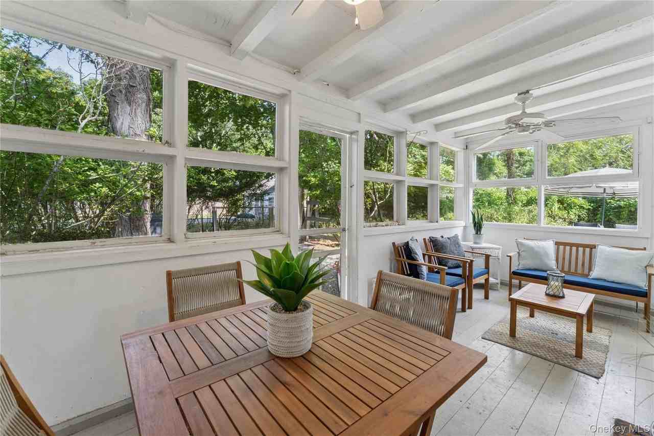 36 Lamb Ave - Photo 4 of 27