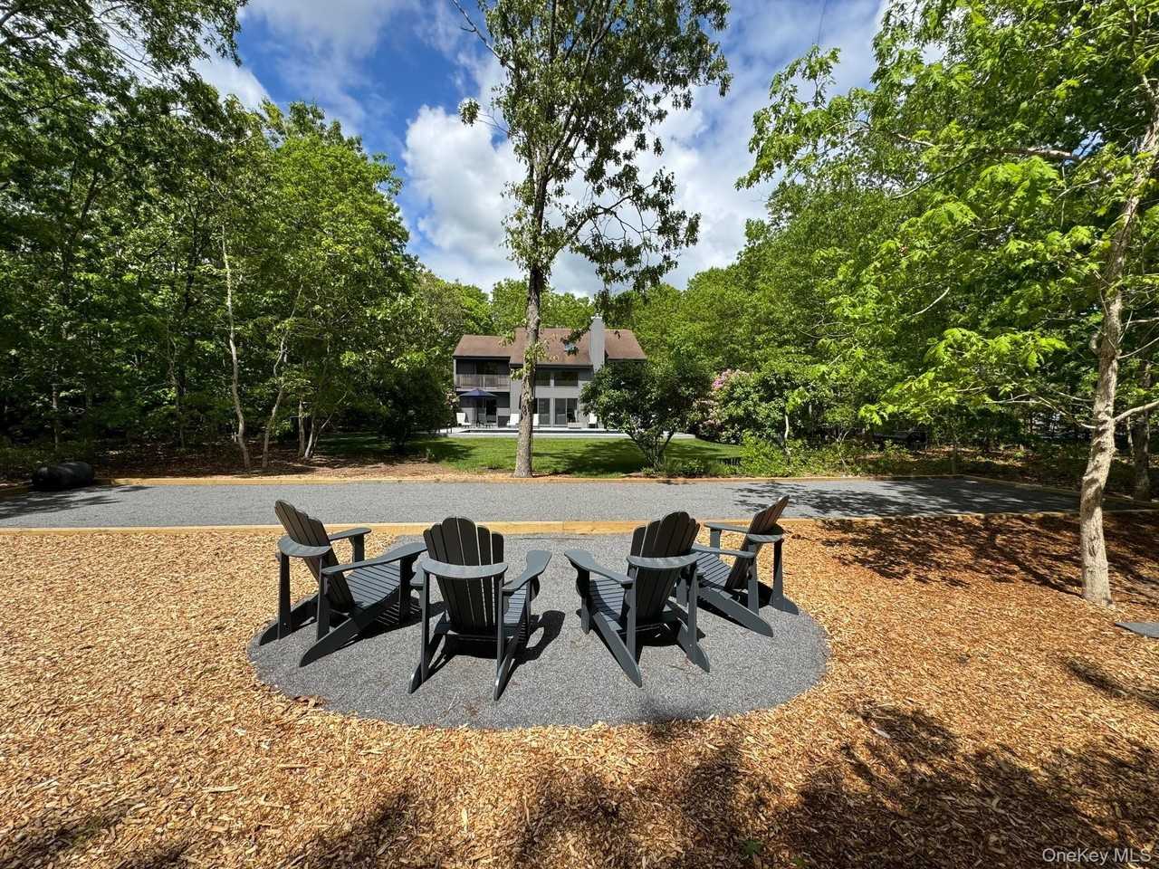 1 Deer Path - Photo 4 of 38