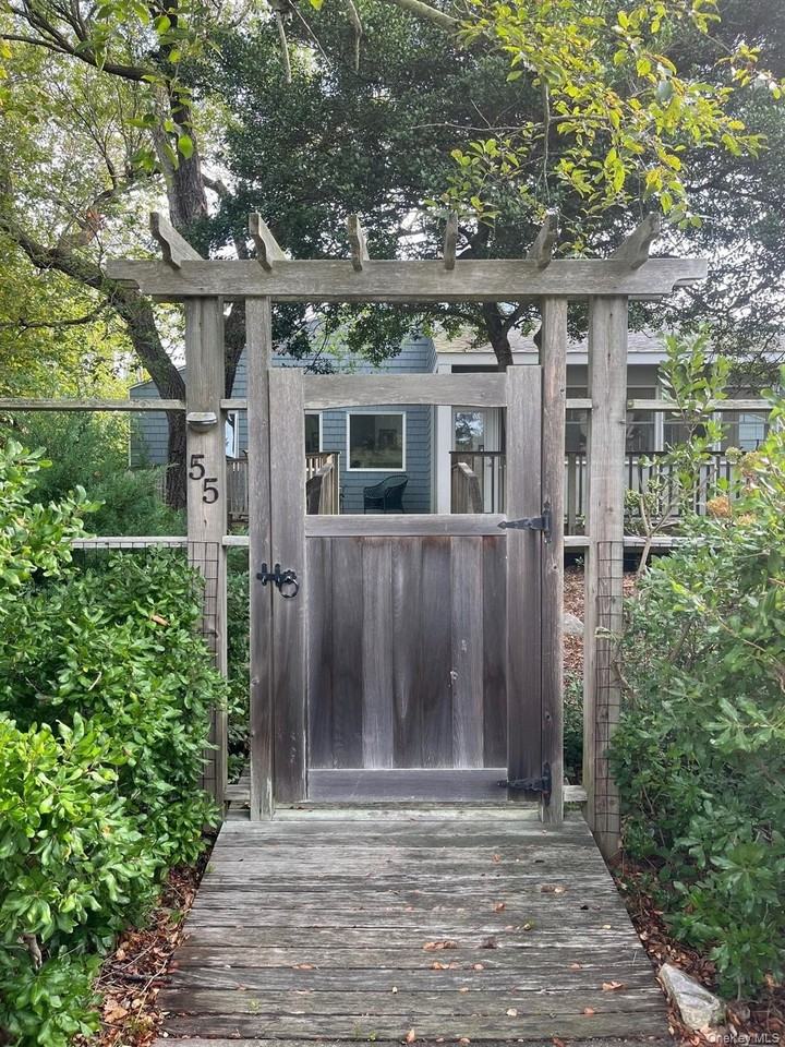 55 Ocean Rd - Photo 2 of 24