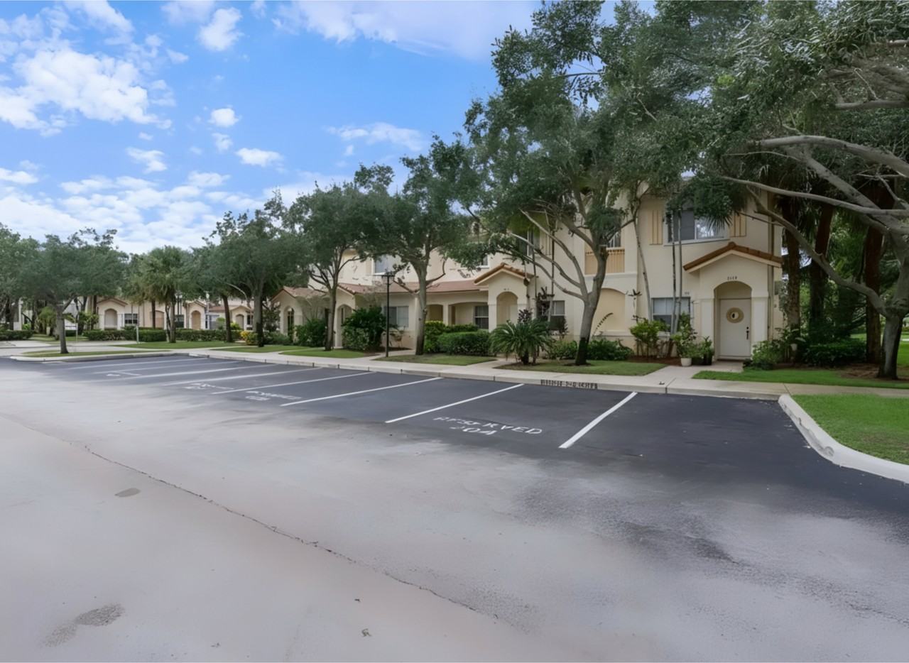 2658 Sw 83rd Ter #1 - Photo 3 of 23