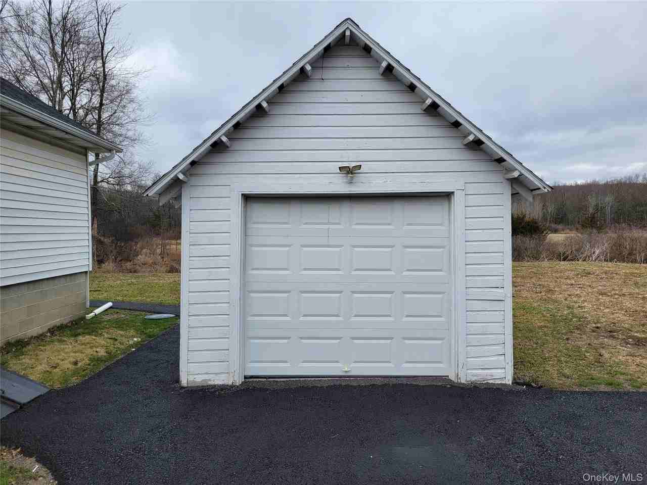 712 State Route 52 - Photo 4 of 24