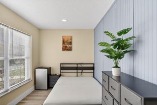 Grand St - Photo 1 of 1