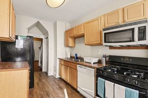 featured image of Ruxton Ave