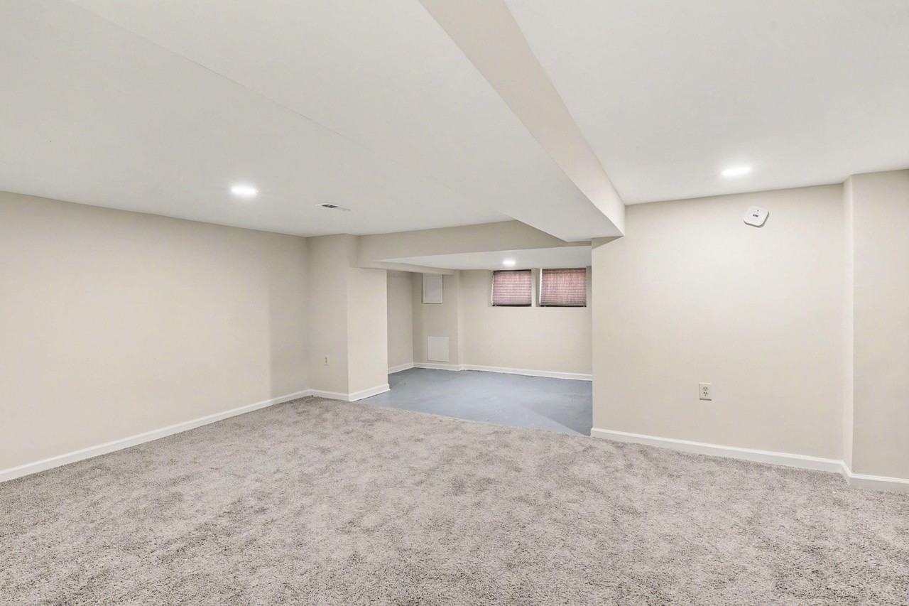 Ruxton Ave - Photo 6 of 26