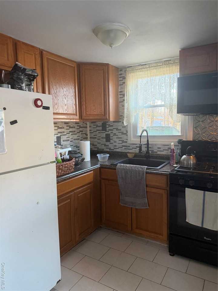 171 Lake Shore Dr - Photo 4 of 17