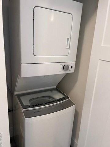 351 W Montauk Hwy - Photo 4 of 5