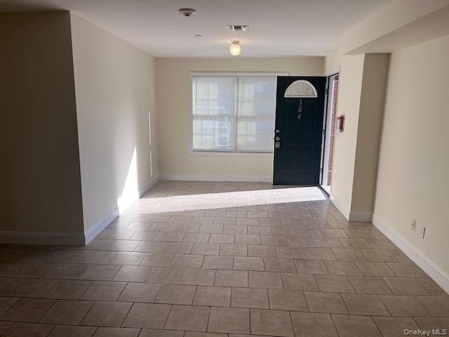 384 W Montauk Hwy - Photo 2 of 5