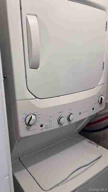 384 W Montauk Hwy - Photo 5 of 5