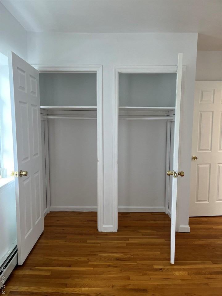 8281 88th Pl - Photo 2 of 8