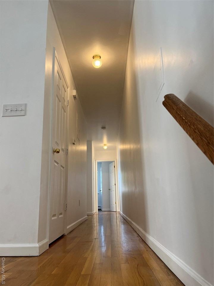 8281 88th Pl - Photo 4 of 8