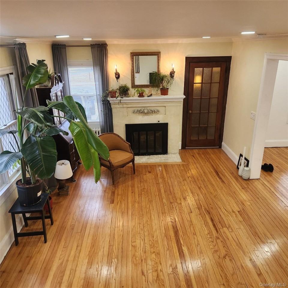 71 Davis St - Photo 5 of 16