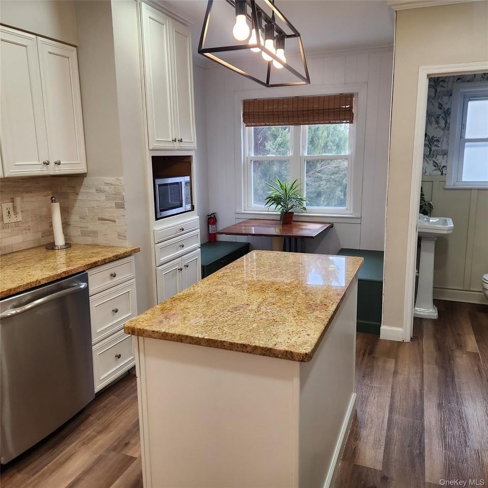 71 Davis St - Photo 7 of 16