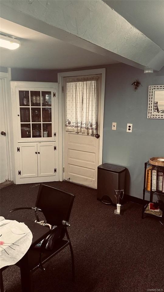 6 Pavilion Rd - Photo 2 of 5